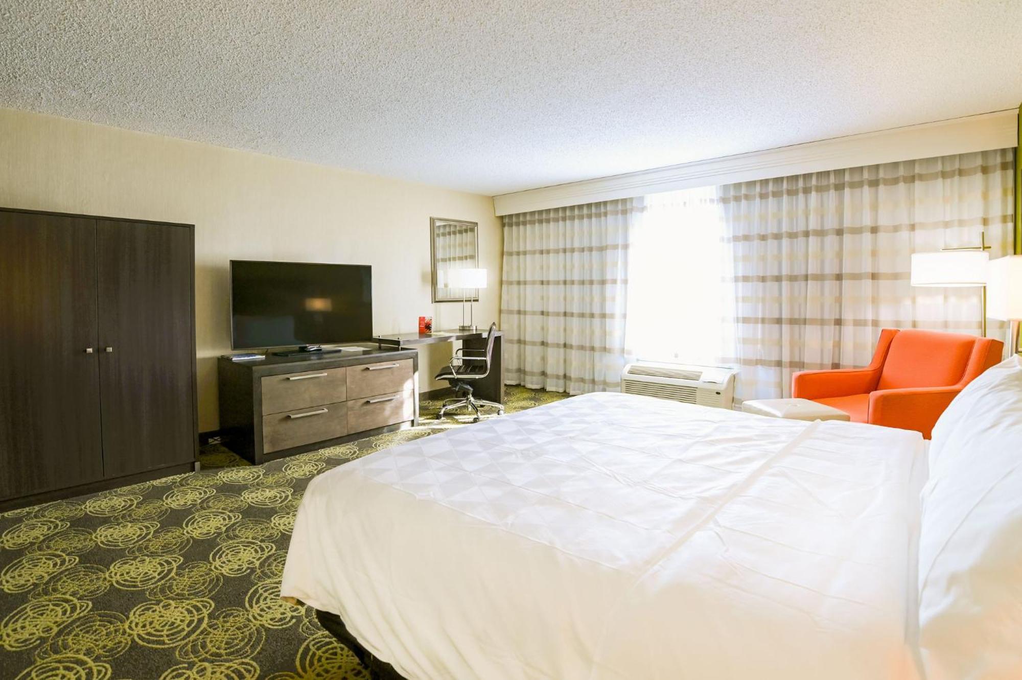 Holiday Inn University Area Charlottesville By Ihg Eksteriør billede