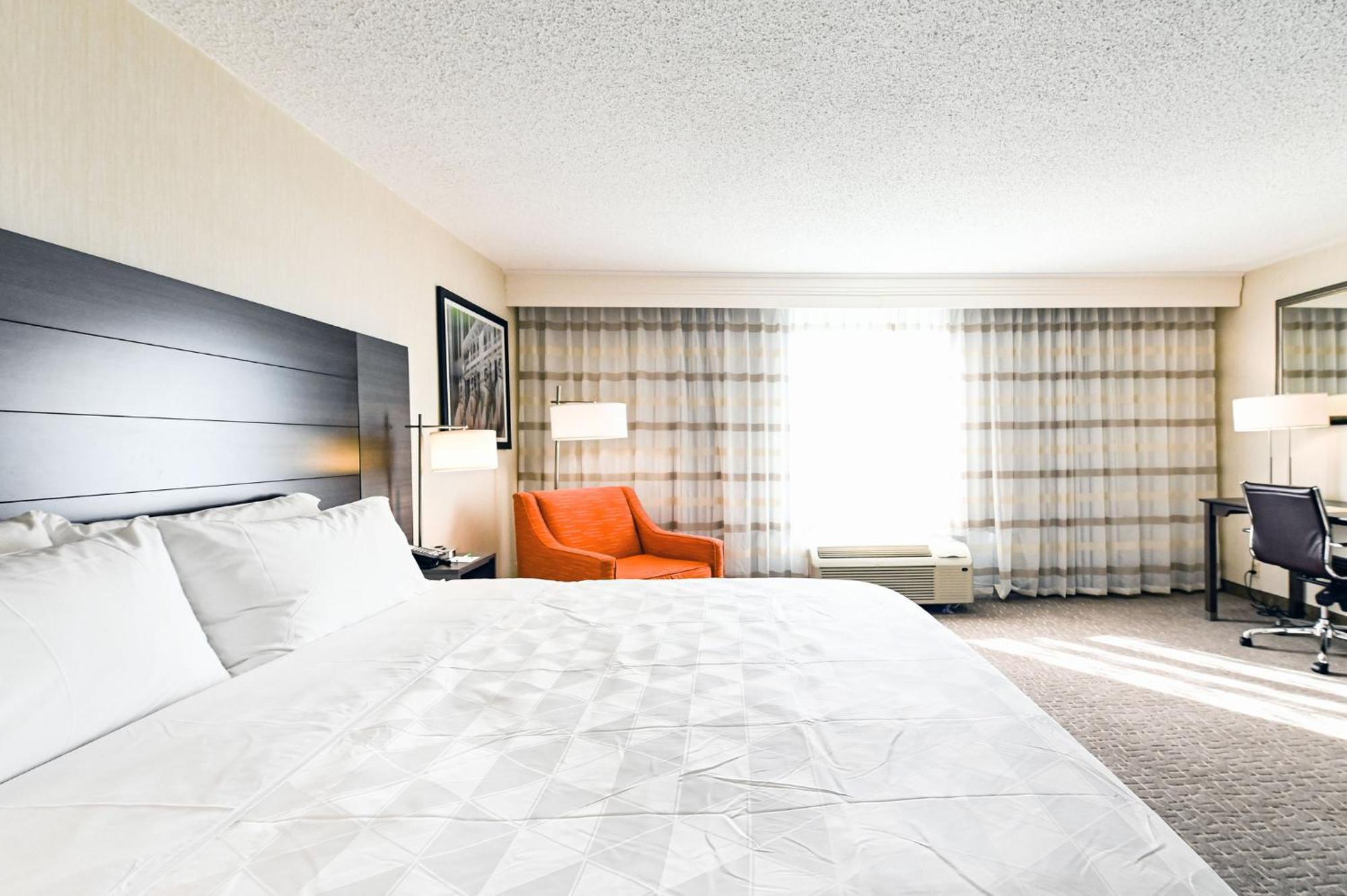 Holiday Inn University Area Charlottesville By Ihg Eksteriør billede