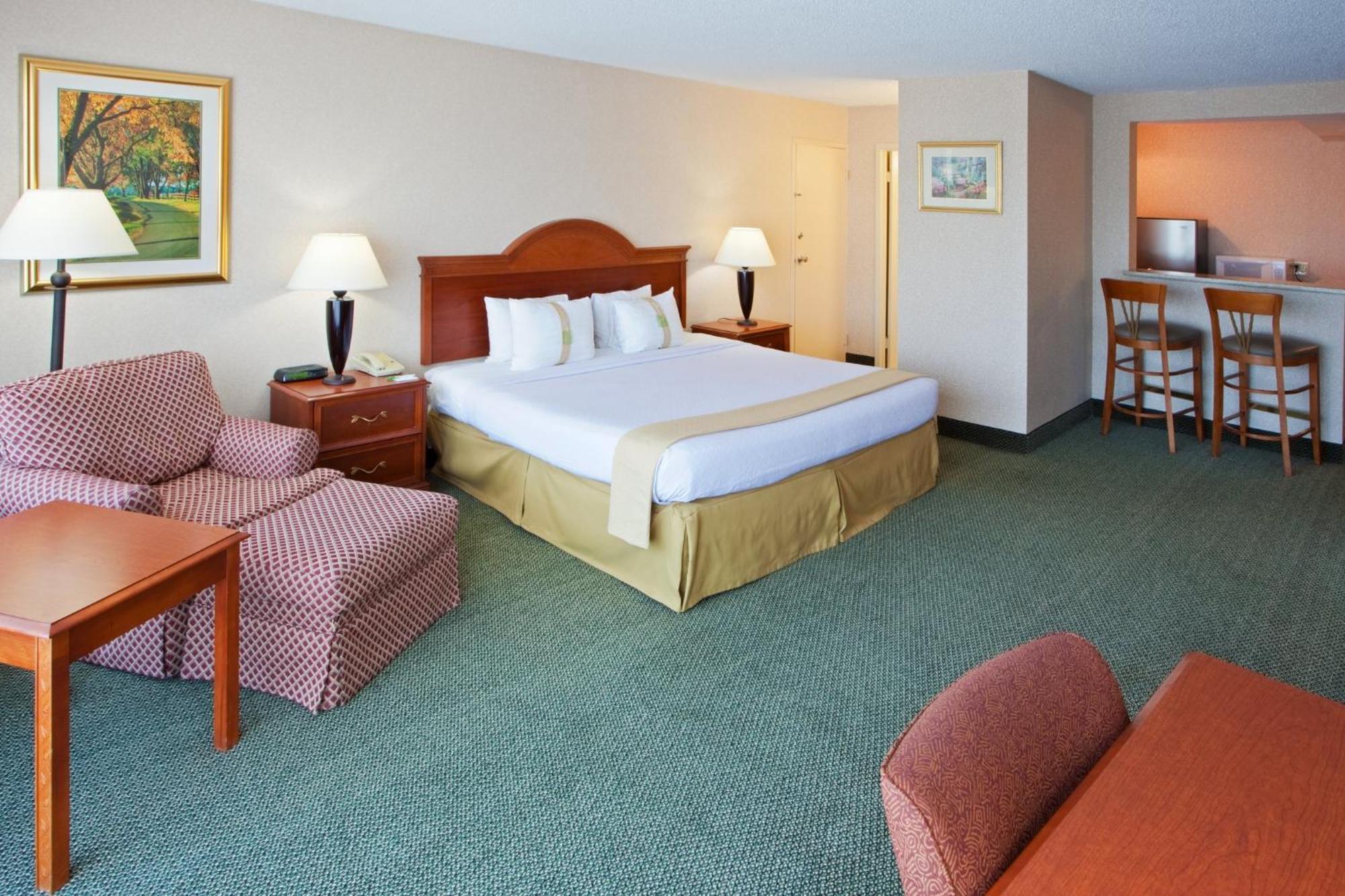 Holiday Inn University Area Charlottesville By Ihg Eksteriør billede